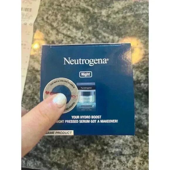 neutrogena hydroboost night pressed serum NeW - Picture 2 of 3